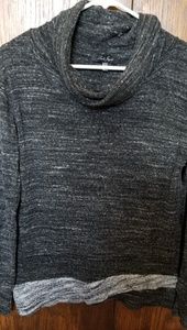 Laila Jayde Small Sweater